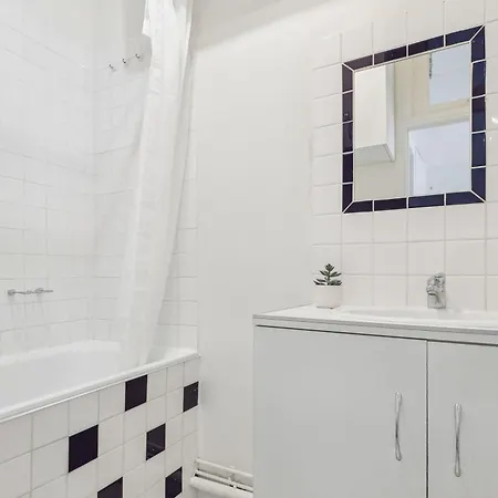 Pantheon & Latin Quarter - Cityapartmentstay * Parigi