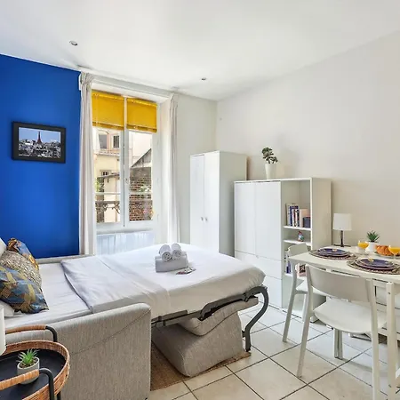 Pantheon & Latin Quarter - Cityapartmentstay Parigi